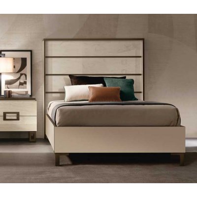POESIA Włoskie łóżko z zagłówkiem materiał kategoria B 200x136x140 cm